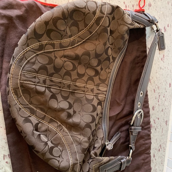 ❤️Coach Logo Handbag! - Picture 7 of 7